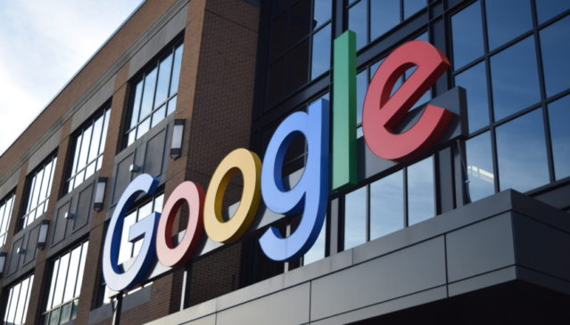 Majitel Google zvýšil kvartální tržby o 13 procent
