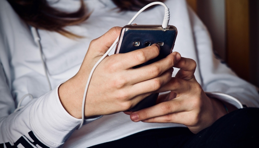 smartphone tv průzkum